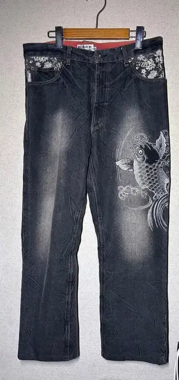 카라쿠리타마시 승어 데님 팬츠 블랙 사이즈 36