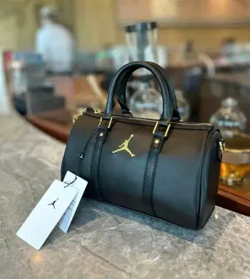 조던 블랙 숄더백