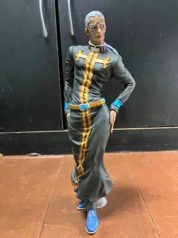 죠죠 제일복권 푸치 신부