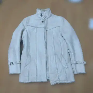 타카큐 화이트 페이크 무스탕 코트 L 사이즈