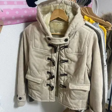 베이지 더플 코트 플리스 소재