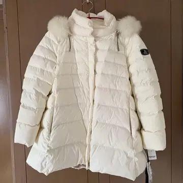 [ 택 포함 미사용 ] 퍼 포함 화이트 다운 자켓