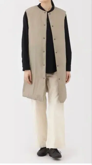 무인양품 경량 다운 포켓터블 노카라 롱 베스트