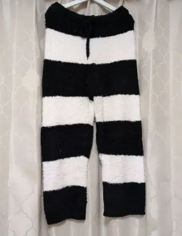 택 포함 새상품 젤라토 피케 셋업 보더 룸웨어