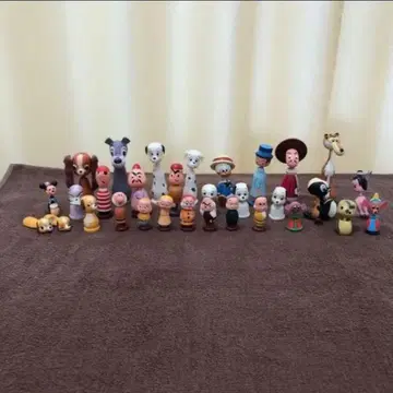 디즈니 앤티크 피규어 31개