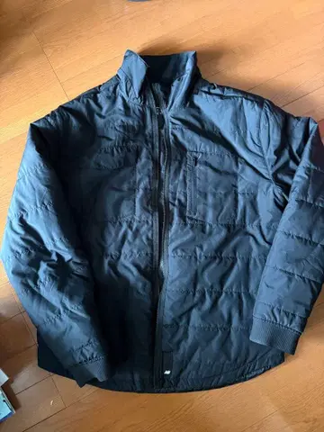 뉴발란스 충전솜 자켓 M 사이즈