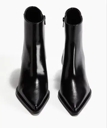 [ H&M ] 블랙 스틸레토 부츠