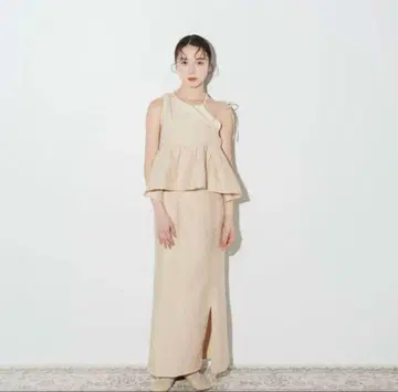 eaphi flower jacquard slit 스커트 사이즈 2