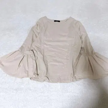 베이스먼트 온라인 플레어 소매 티셔츠 T셔츠 긴팔 상의 F