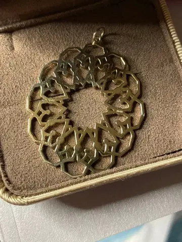 agete 시스루 목걸이 참 SV