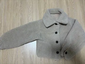 올리브 데 올리브 보아 자켓과 무스탕 자켓의 리버서블