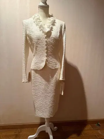 택 포함 새상품 HANAE MORI 화이트 트위드 수트 40