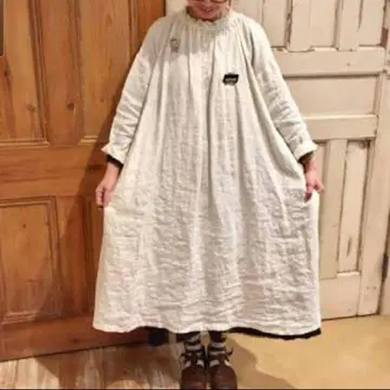 네스트로브 린넨 셔링넥 원피스