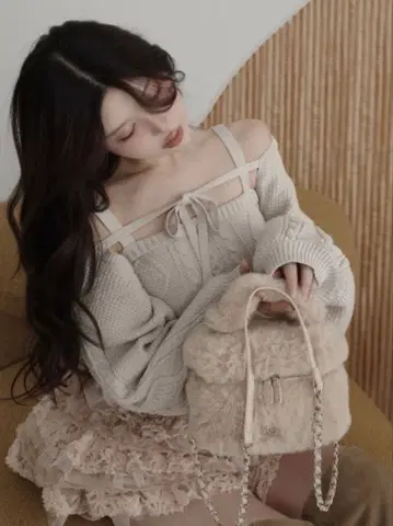 Darich 케이블 숏 니트 앙상블 아이보리