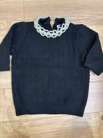 ZARA 블랙 반팔 니트 스웨터 펄 목걸이 포함