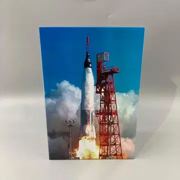 베어브릭 Project Mercury