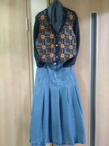 PAR ICI 울 가디건