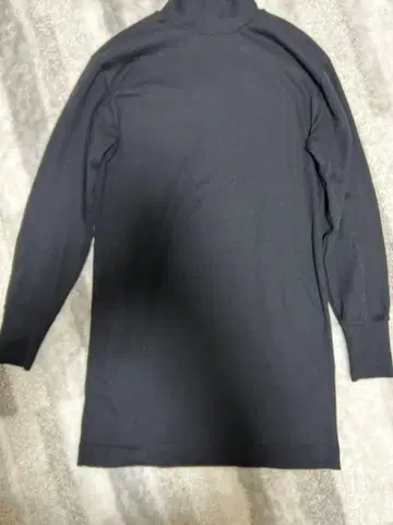 Gicipi 3 긴팔 터틀넥 블랙