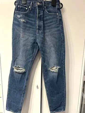 미사용 새상품 택 포함 GYDA 데미지 가공 스키니 청바지 블루 제이다