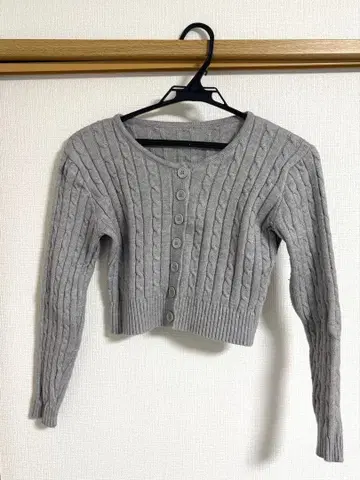 그레이 케이블 짜임 크롭 가디건