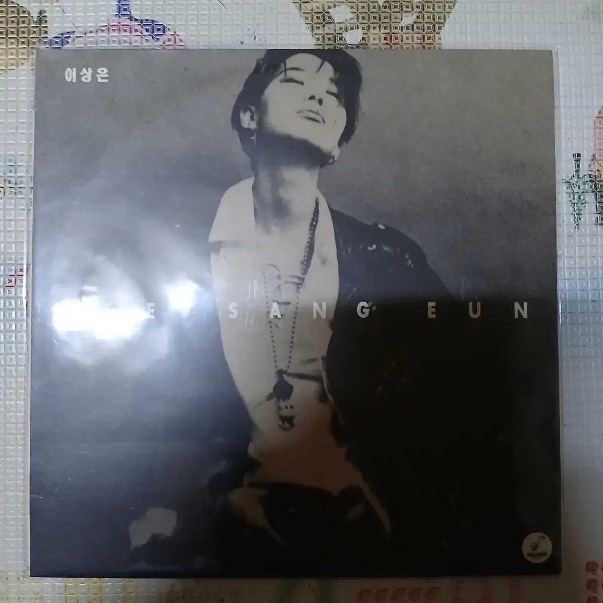 LP] Uhm Jung Hwa 1st Album - Sorrowful Secret on Bunjang Global Site.