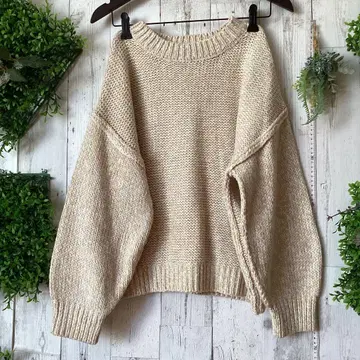 평평하게 놓았을 때 가슴 너비 70