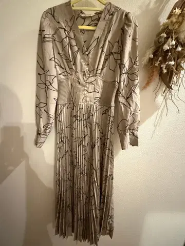 꽃무늬 프린트 긴팔 원피스 사이즈 2