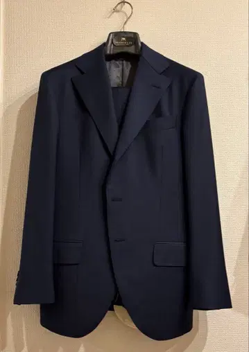 네이비 수트 시게아키 나오이 구아벨로 원단