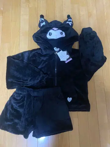 쿠로미 산리오 콜라보 플리스 룸웨어 세트 블랙 GRL 새상품