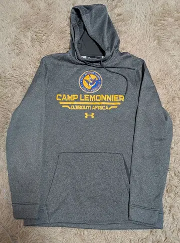 Under Armour Camp Lemonnier 후드티 M