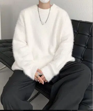 새상품 [ FVLMEN ] 샤기 크루 니트 풀오버 M 사이즈