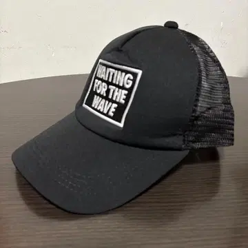 y111114 WTW 야구 모자 메쉬 블랙 WAITING