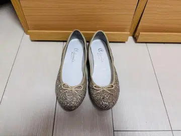 아르테미스 바이 다이애나 글리터 신발