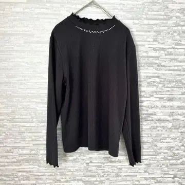 그라시아 하이넥 비쥬 장식 블랙 긴팔 상의 걸리시 고급