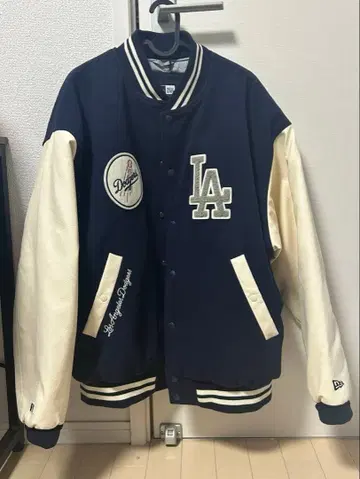 NEW ERA 로스앤젤레스 다저스 바시티 자켓 XL 사이즈
