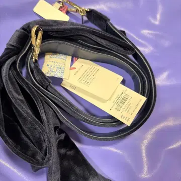 다크 블루 새틴 숄더 스트랩