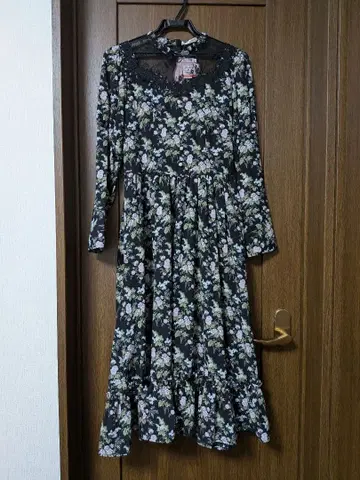 시마무라 쿠루미 씨 콜라보 긴팔 원피스(L) + 캐노티에 블랙 컬러