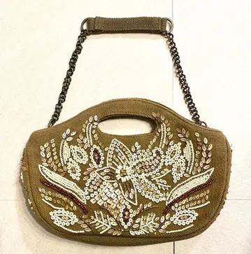 그레이스 콘티넨탈 비즈 자수 플라워 모티브 백