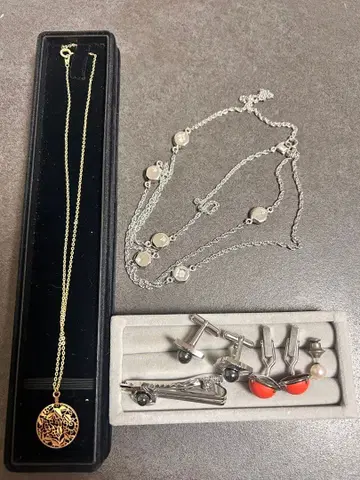 유품 정리 목걸이 넥타이핀 커프스버튼 액세서리 각인 있음