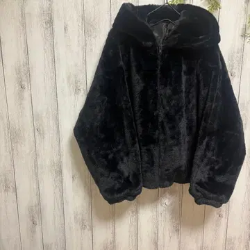 [ 새상품급 ] 후드 부착 블랙 자켓 사이즈 F