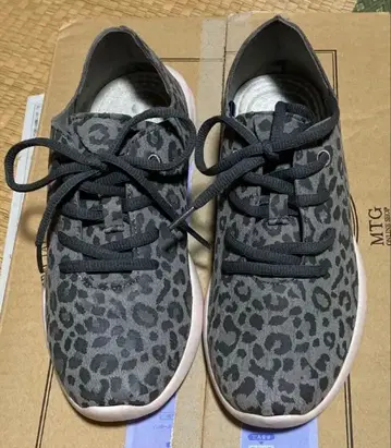 QUOKKA 레오파드 무늬 스니커즈 그레이