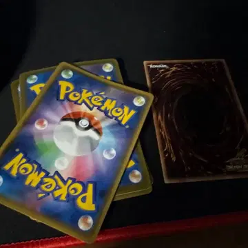 트레이딩 카드 5장