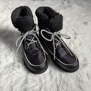 소렐 스노우부츠 레이스업 블랙 24cm 내 보아