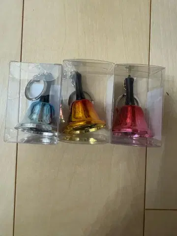 [미개봉 새상품] 메탈릭 그라데이션 핸드벨 키링 3종 세트