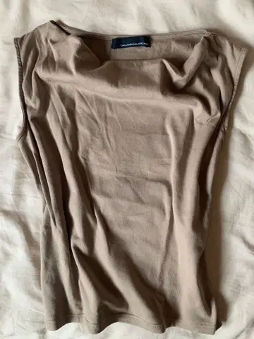 [새상품] [GALLARDAGALANTE NAVY(개럴개런트)] 상의