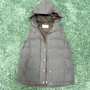 SIMPLICITE 시리에 후드 부착 다운 베스트