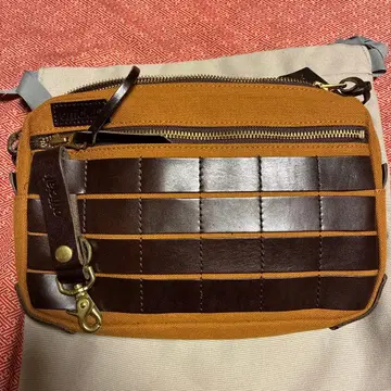 official 체스트 백