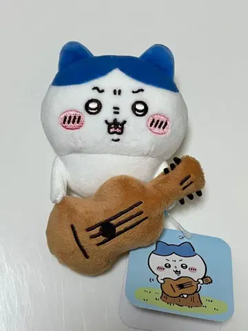 치이카와 (먼작귀) 데스크탑에서 지켜보는 봉제 인형 하치와레