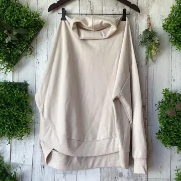 평평하게 놓았을 때 가슴 너비 67