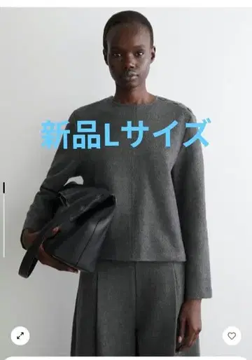 새상품 COS 버튼 디테일 보일 울 맨투맨 니트